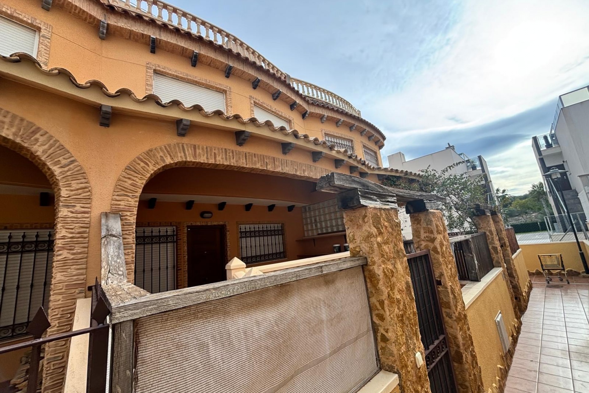 For sale - 5 Bedroom 2 Bathroom Townhouse in Urbanització Els Estanys - Urbanització Els Estanys  - Alicante