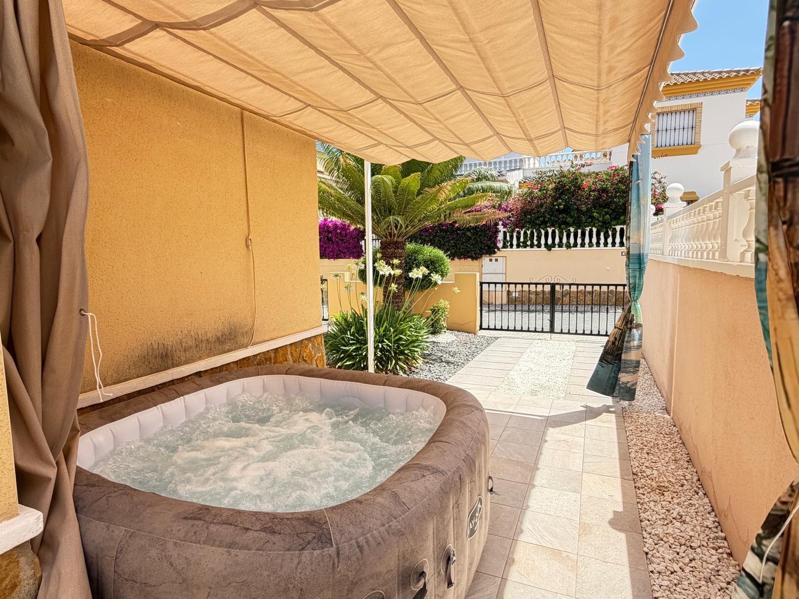 For sale - 2 Bedroom 2 Bathroom Town House in Orihuela Costa - Los Dolses  - Alicante