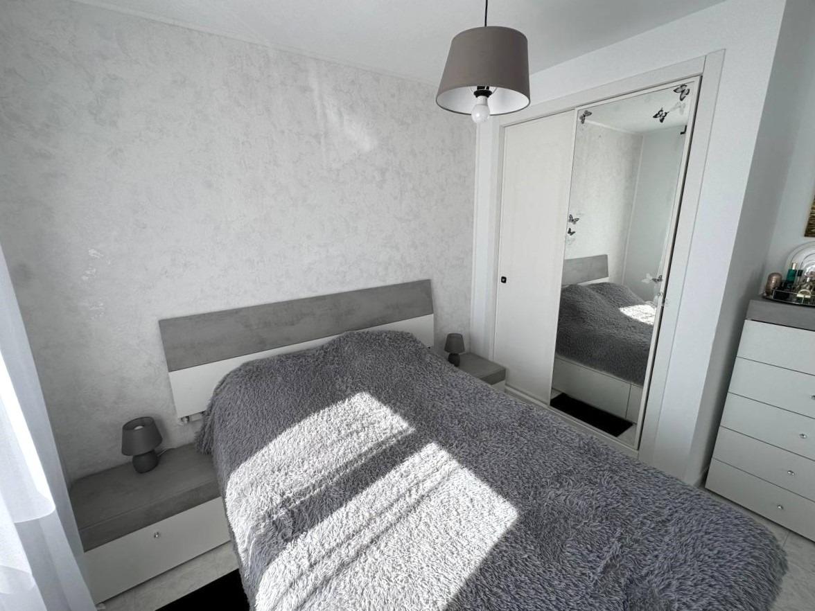 For sale - 3 Bedroom 1 Bathroom Duplex in Torrevieja - Carrefour  - Alicante