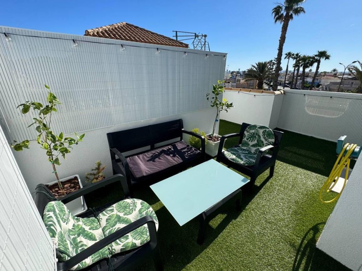 For sale - 3 Bedroom 1 Bathroom Duplex in Torrevieja - Carrefour  - Alicante