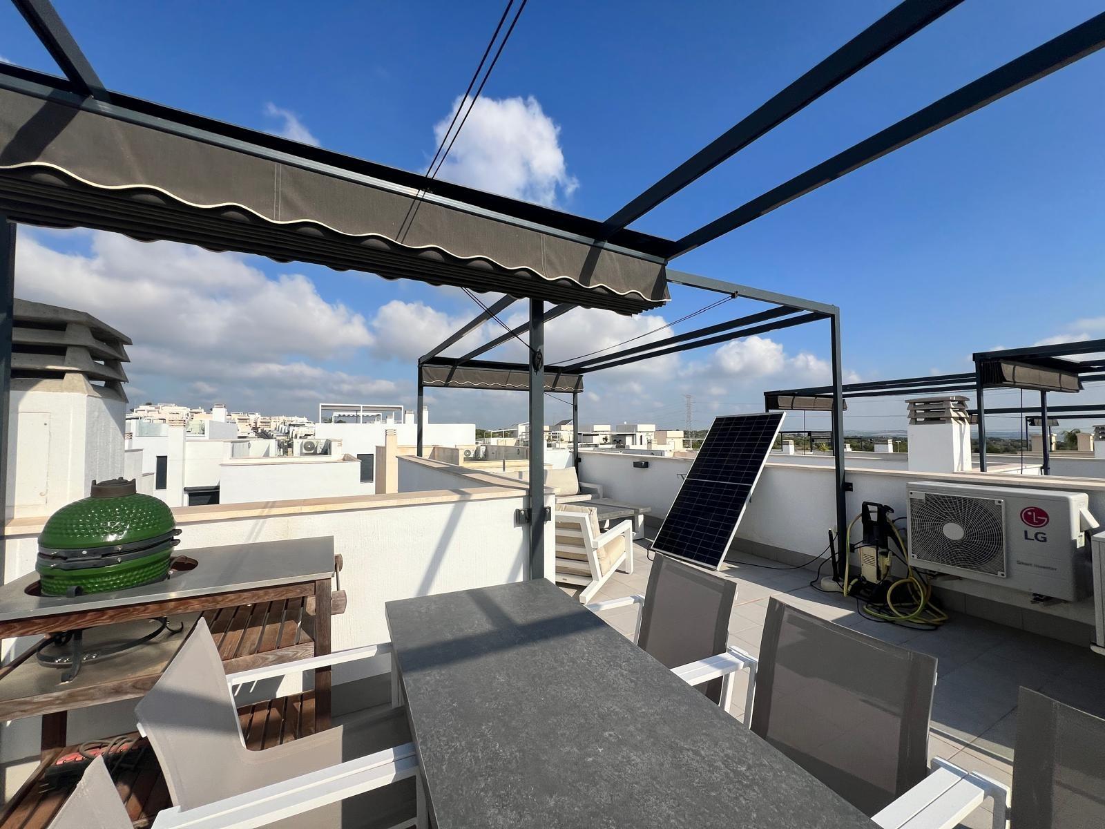 For sale - 3 Bedroom 2 Bathroom Villa in Villamartin - Villamartín-las Filipinas  - Alicante