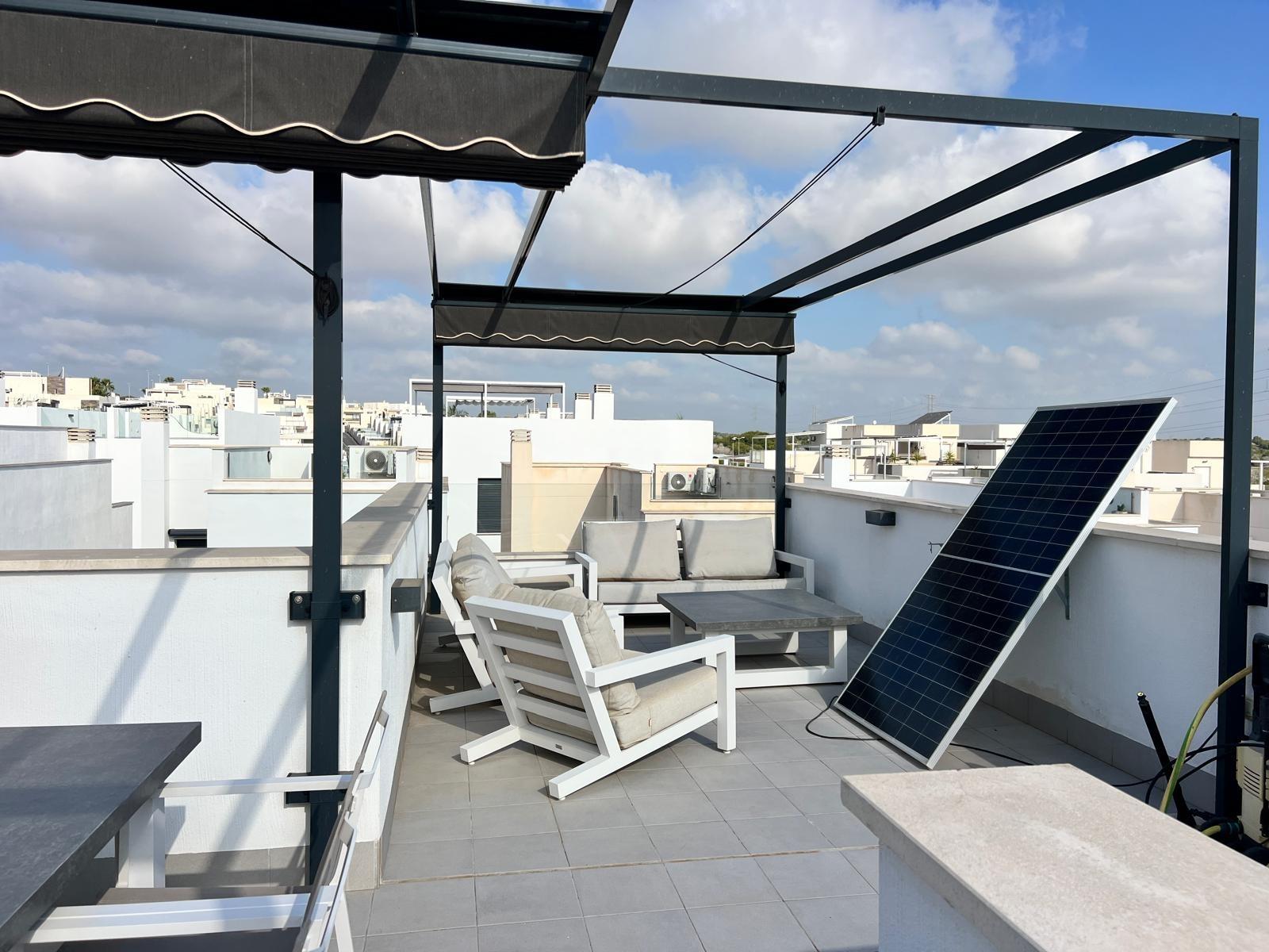 For sale - 3 Bedroom 2 Bathroom Villa in Villamartin - Villamartín-las Filipinas  - Alicante