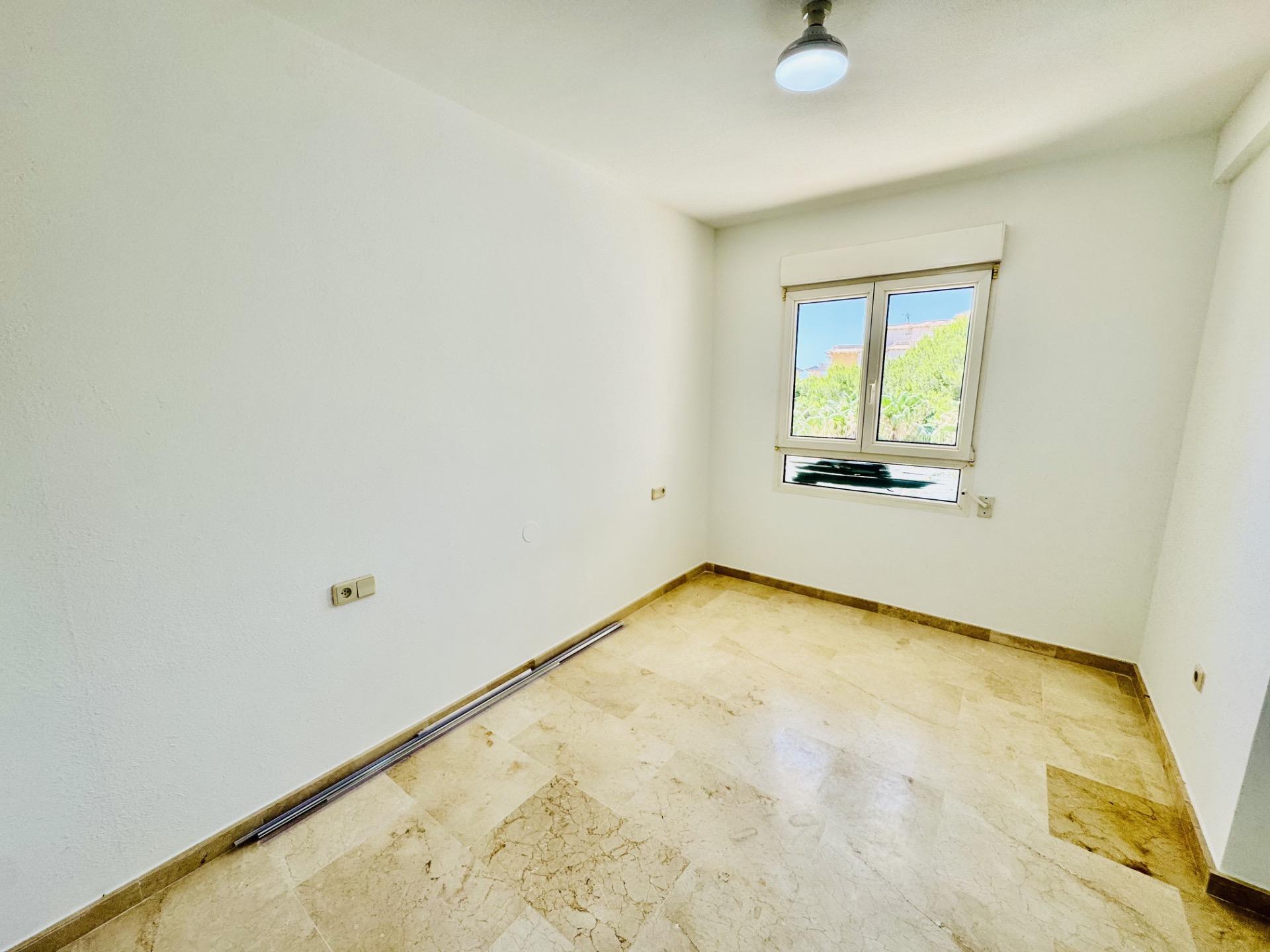 For sale - 2 Bedroom 1 Bathroom Apartment in Orihuela Costa - Altos De Campoamor  - Alicante