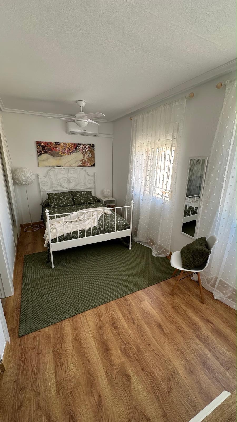 For sale - 3 Bedroom 3 Bathroom Town House in La Zenia  - La Zenia  - Alicante
