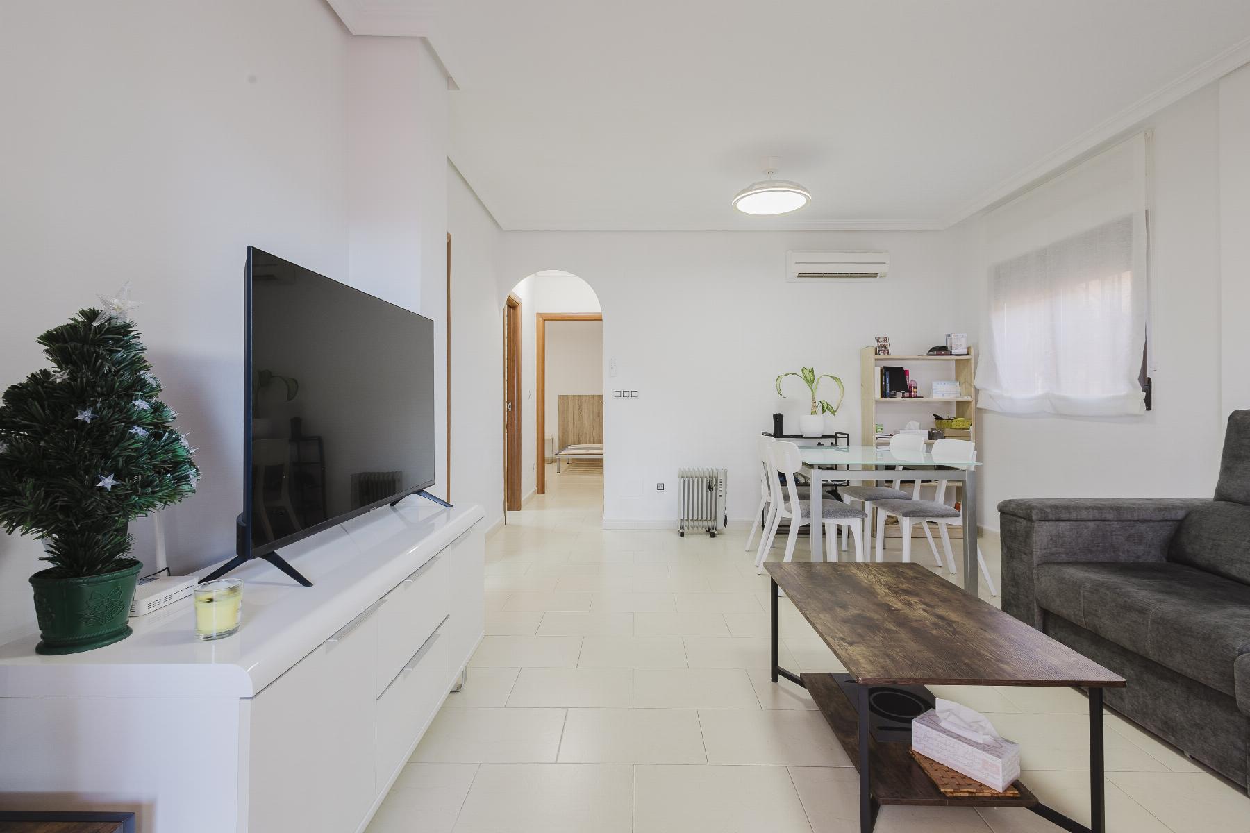 For sale - 2 Bedroom 2 Bathroom Villa in Torrevieja - Costa Blanca  - Alicante