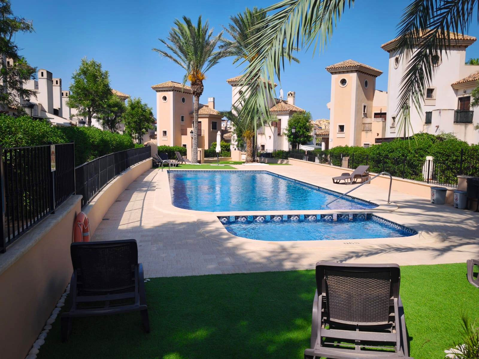 For sale - 3 Bedroom 2 Bathroom Town House in La Finca Golf Resort - Inland  - Alicante