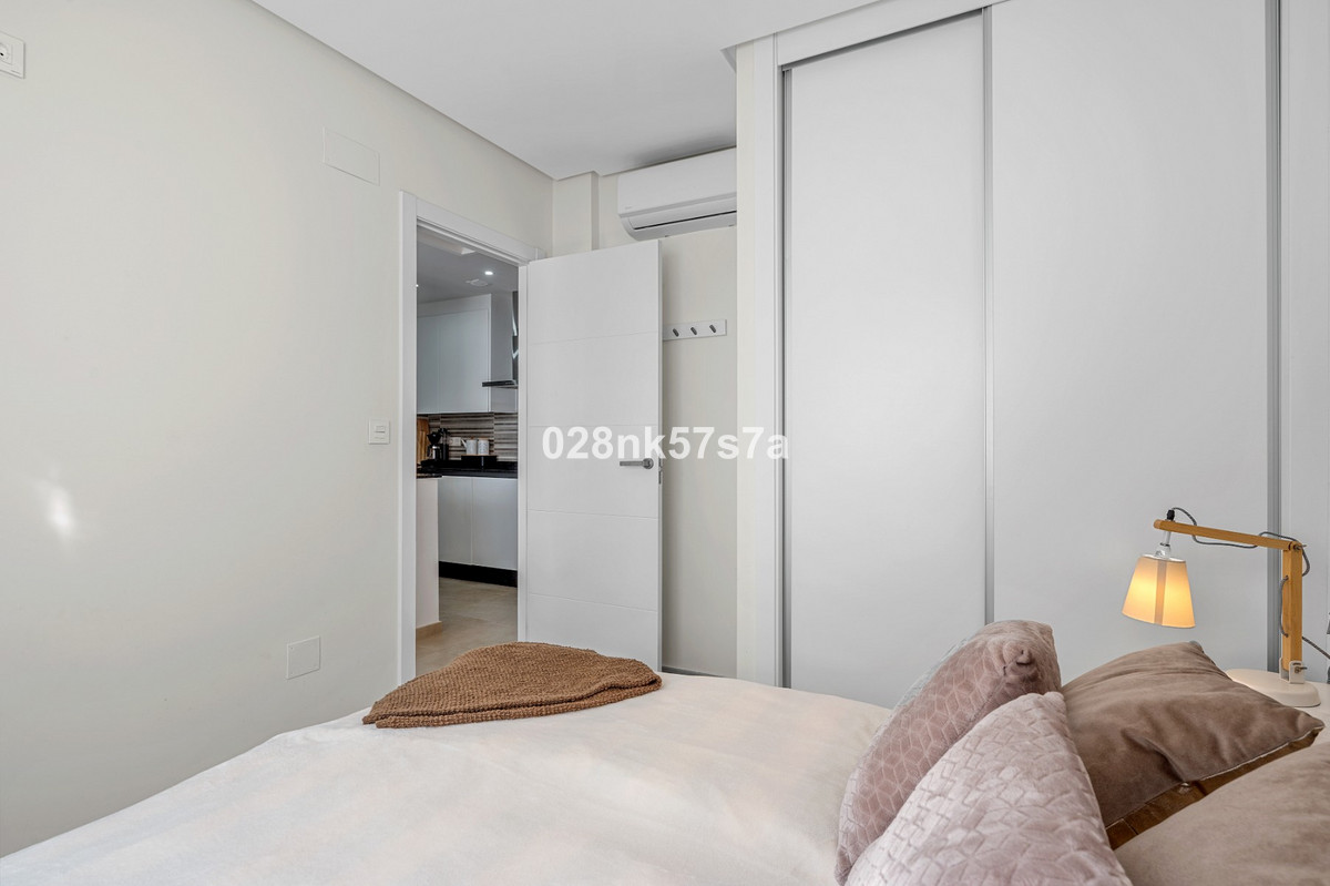 For sale - 3 Bedroom 3 Bathroom Townhouse in Playa Flamenca - La Florida  - Alicante
