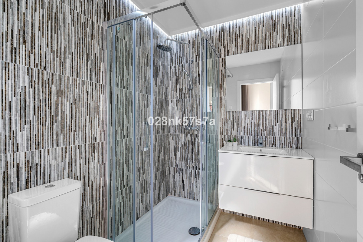 For sale - 3 Bedroom 3 Bathroom Townhouse in Playa Flamenca - La Florida  - Alicante