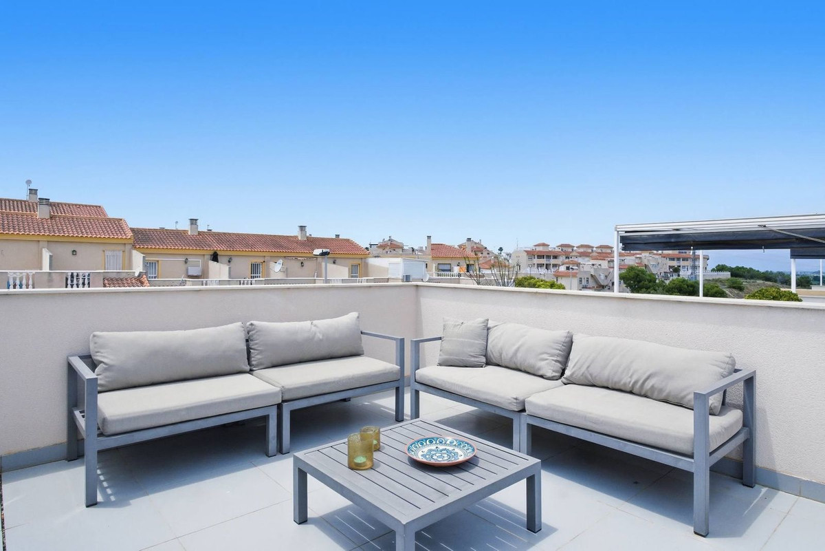 For sale - 3 Bedroom 2 Bathroom Apartment - Penthouse in Guardamar del Segura - Guardamar del Segura Centro  - Alicante