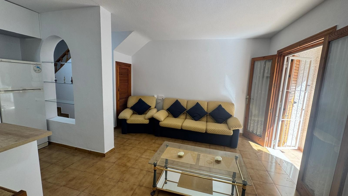 For sale - 3 Bedroom 2 Bathroom House - Townhouse in Orihuela - Playa Flamenca  - Alicante