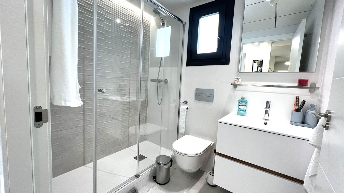 For sale - 2 Bedroom 2 Bathroom Apartment - Middle Floor Apartment in Pilar de la Horadada - Pilar de la Horadada Centro  - Alicante