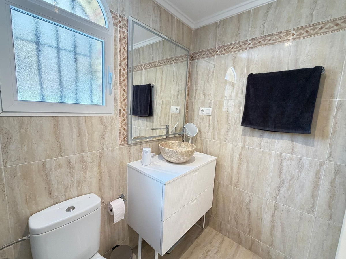 For sale - 2 Bedroom 2 Bathroom Townhouse in Villamartin - Villamartin  - Alicante