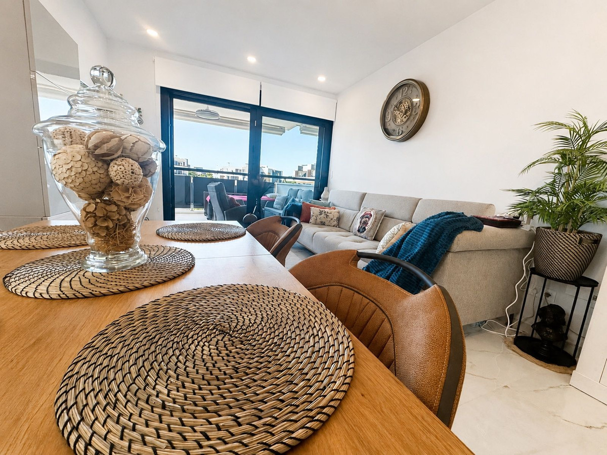 For sale - 2 Bedroom 2 Bathroom Apartment - Middle Floor Apartment in Orihuela - Los Altos  - Alicante