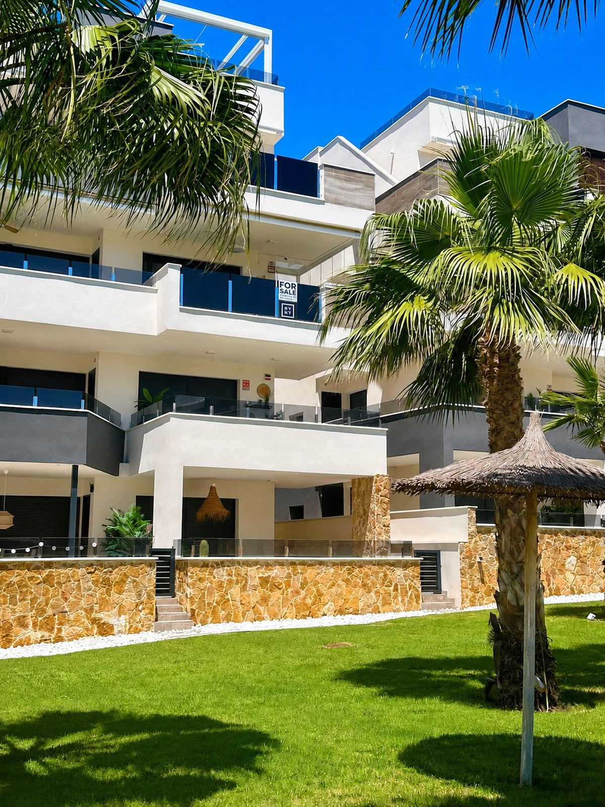 For sale - 2 Bedroom 2 Bathroom Apartment - Middle Floor Apartment in Orihuela - Los Altos  - Alicante