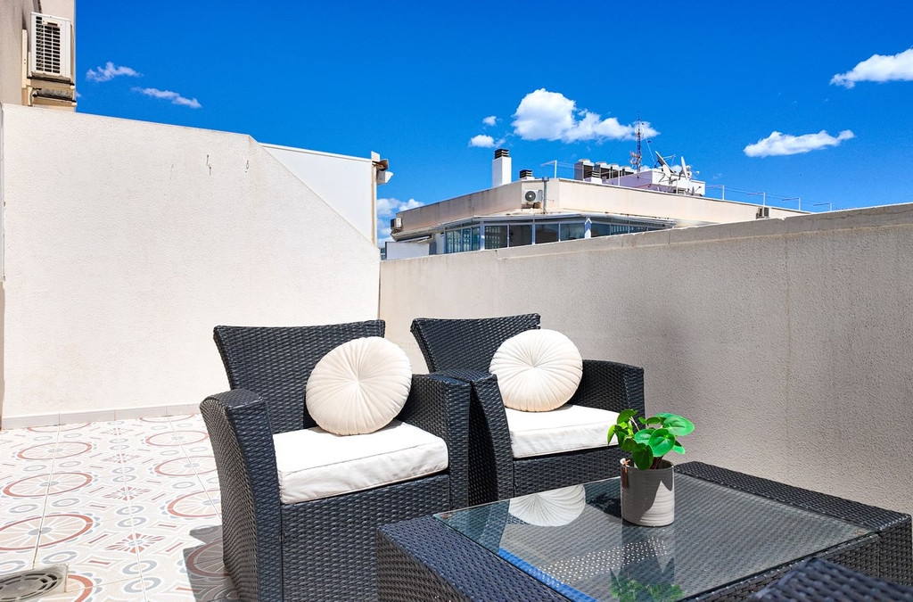 2 Bedroom 1 Bathroom Apartment - Penthouse in Torrevieja
