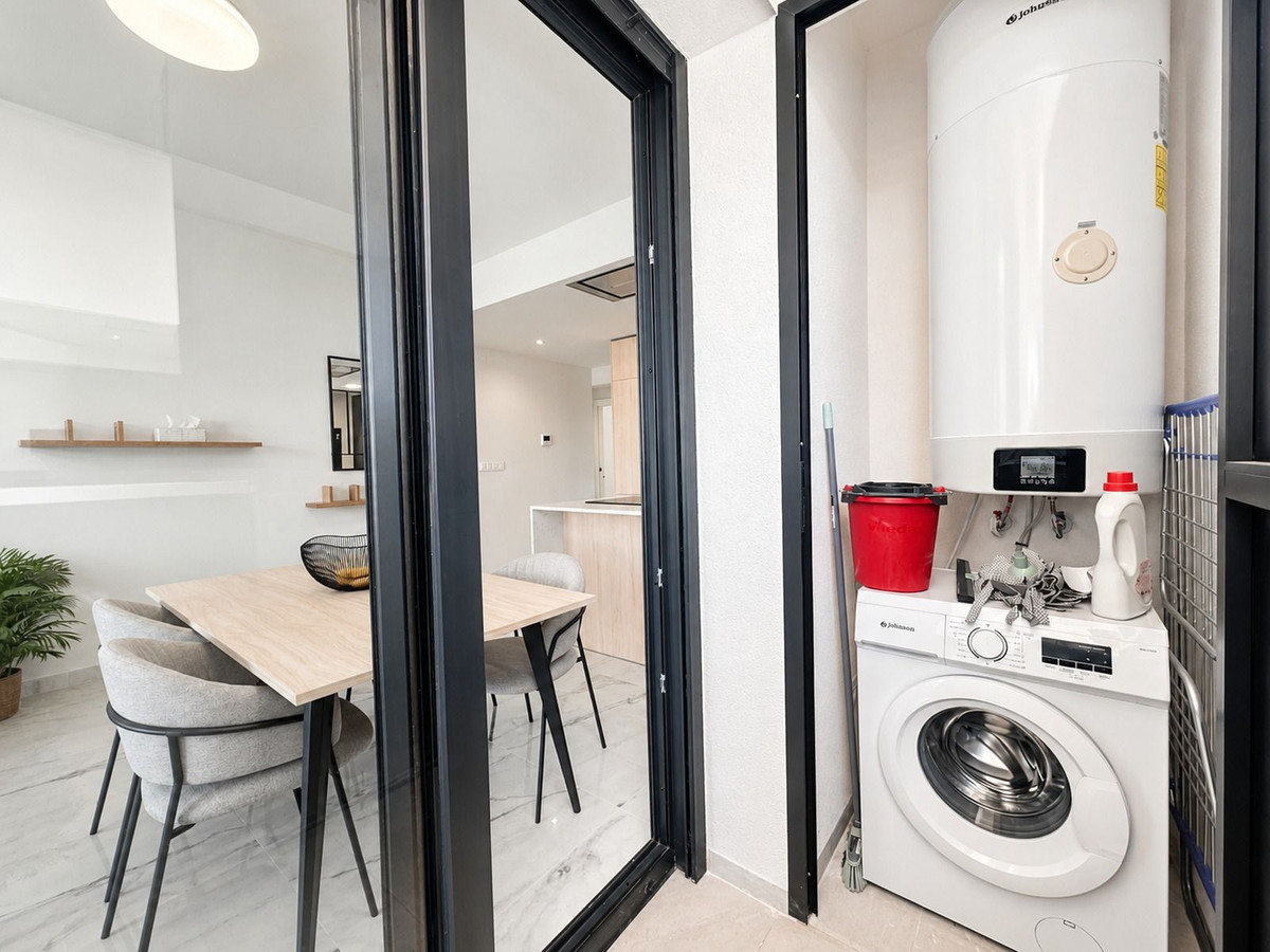 For sale - 2 Bedroom 2 Bathroom Apartment - Middle Floor Apartment in Orihuela - Los Altos  - Alicante
