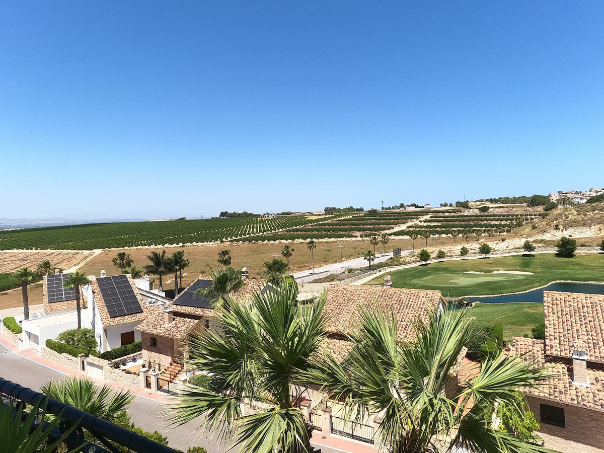 For sale - 2 Bedroom 2 Bathroom Apartment - Middle Floor Apartment in Algorfa - La Finca Golf  - Alicante