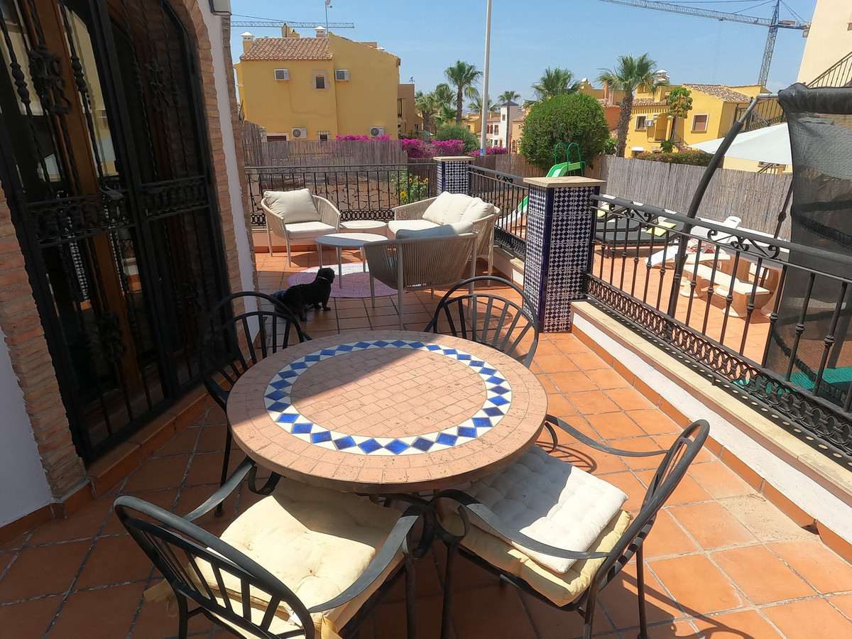 For sale - 3 Bedroom 2 Bathroom House - Detached Villa in Algorfa - La Finca Golf  - Alicante