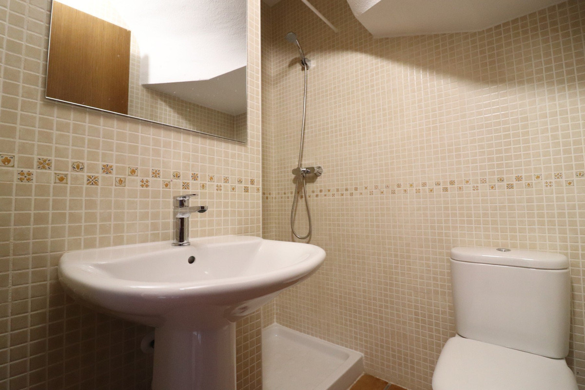 For sale - 3 Bedroom 2 Bathroom House - Semi-Detached House in Algorfa - La Finca Golf  - Alicante