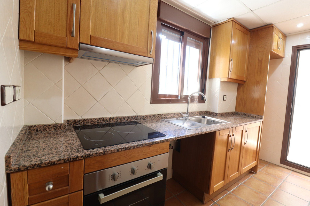 For sale - 3 Bedroom 2 Bathroom House - Semi-Detached House in Algorfa - La Finca Golf  - Alicante