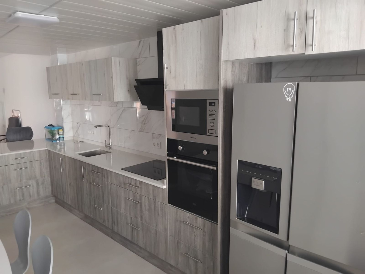 For sale - 2 Bedroom 1 Bathroom Apartment - Top Floor Apartment in Algorfa - Algorfa Centro  - Alicante