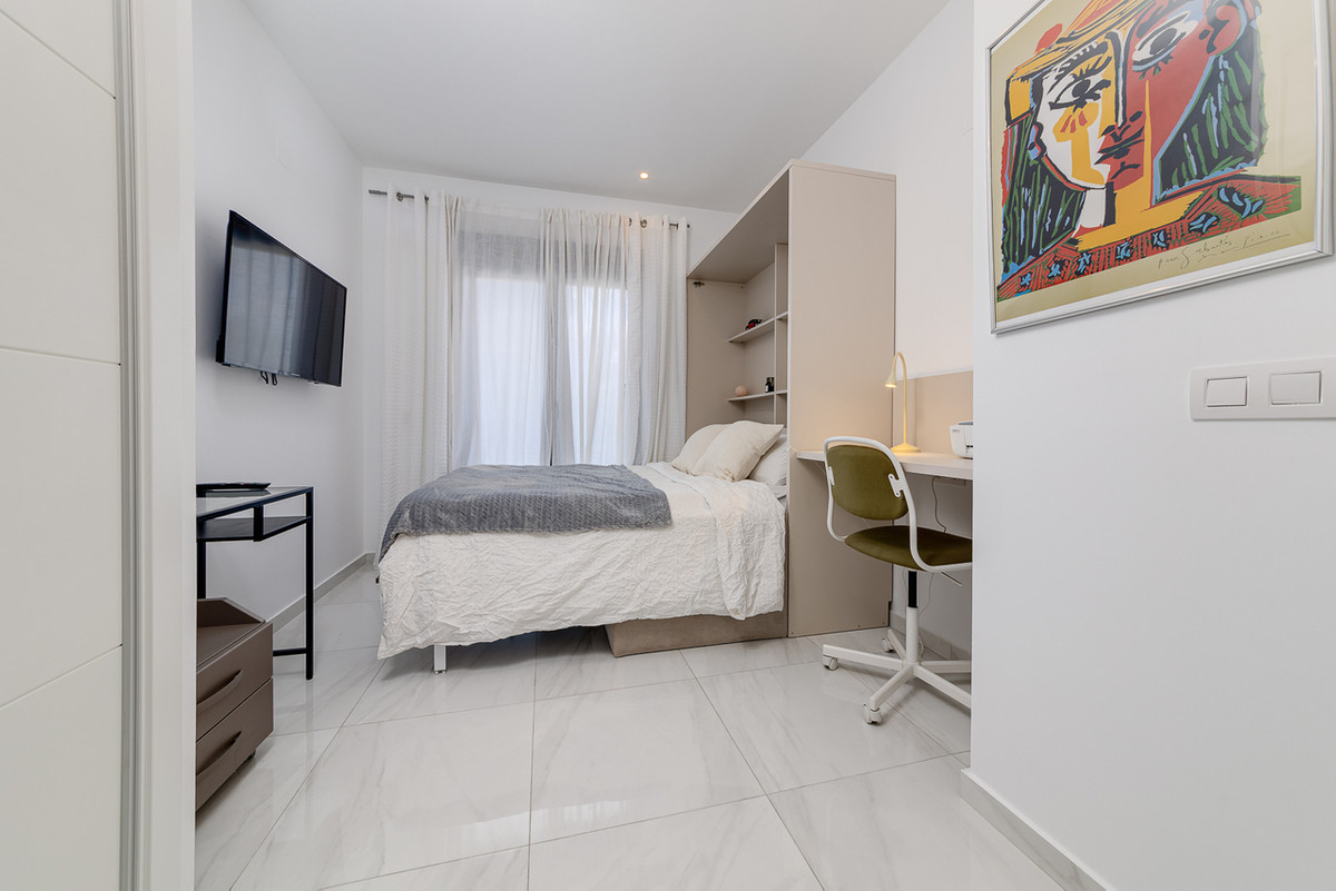 For sale - 3 Bedroom 3 Bathroom House - Townhouse in Orihuela - Villamartin  - Alicante