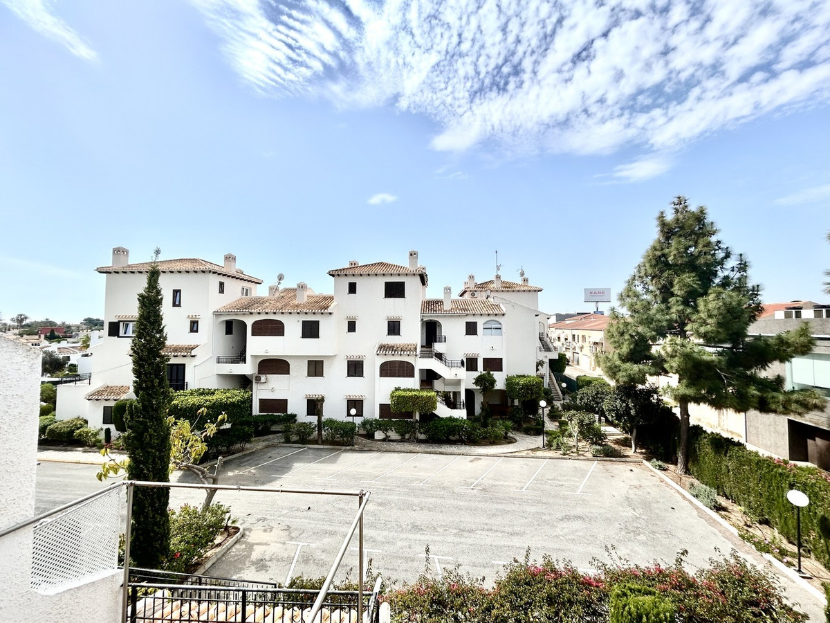 For sale - 2 Bedroom 1 Bathroom Apartment - Middle Floor Apartment in Orihuela - Cabo Roig  - Alicante