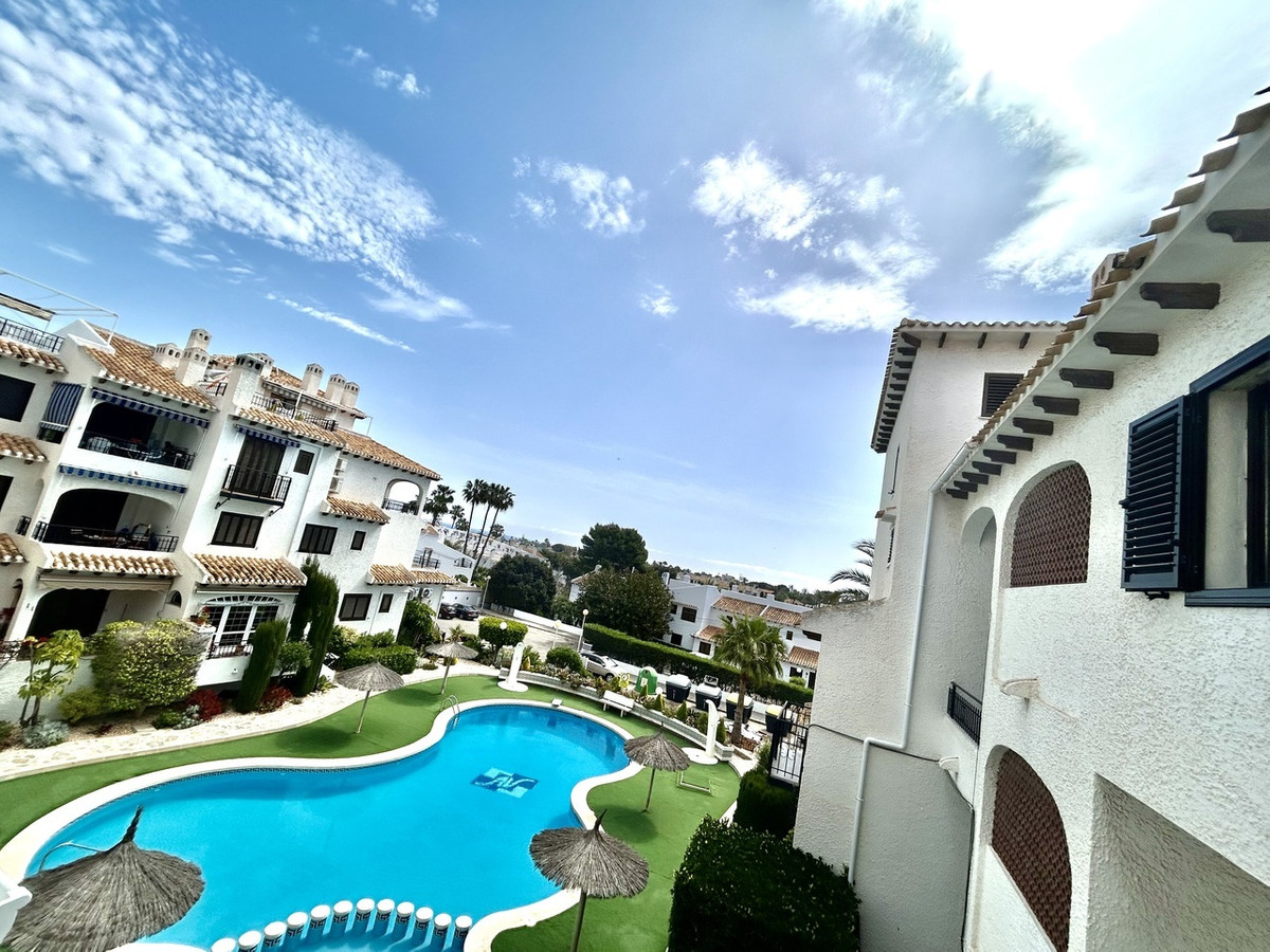 For sale - 2 Bedroom 1 Bathroom Apartment - Middle Floor Apartment in Orihuela - Cabo Roig  - Alicante