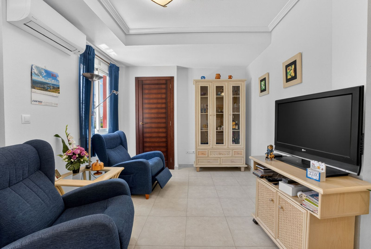 For sale - 4 Bedroom 3 Bathroom House - Townhouse in Torrevieja - Aguas Nuevas  - Alicante