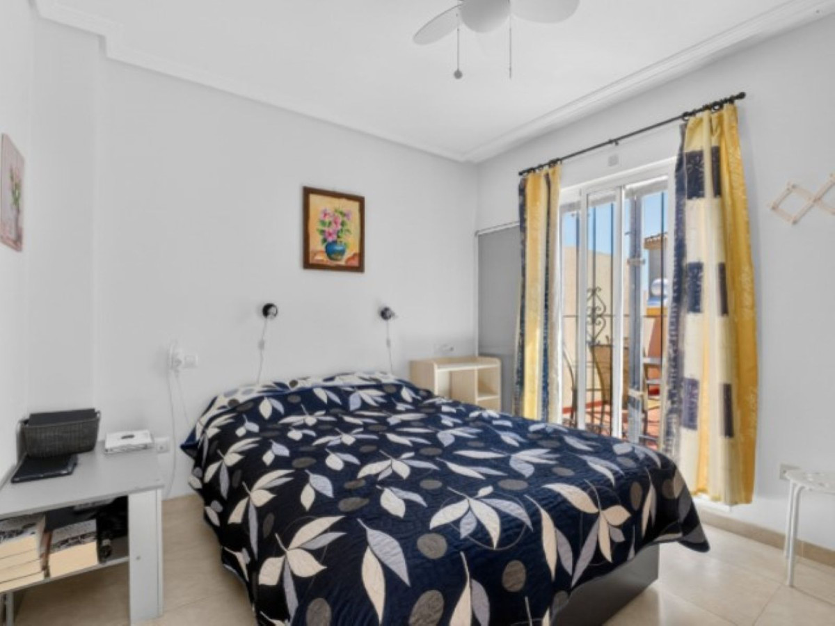 For sale - 4 Bedroom 3 Bathroom House - Townhouse in Torrevieja - Aguas Nuevas  - Alicante