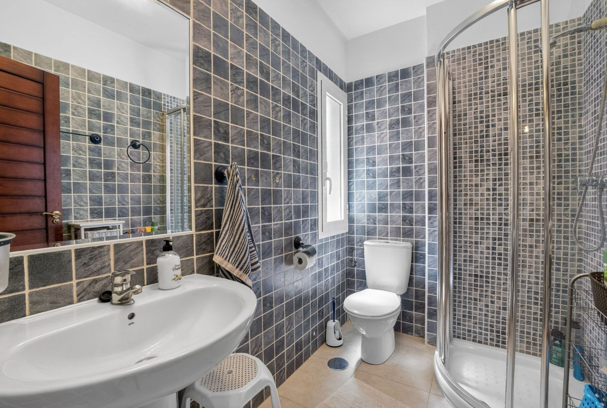 For sale - 4 Bedroom 3 Bathroom House - Townhouse in Torrevieja - Aguas Nuevas  - Alicante