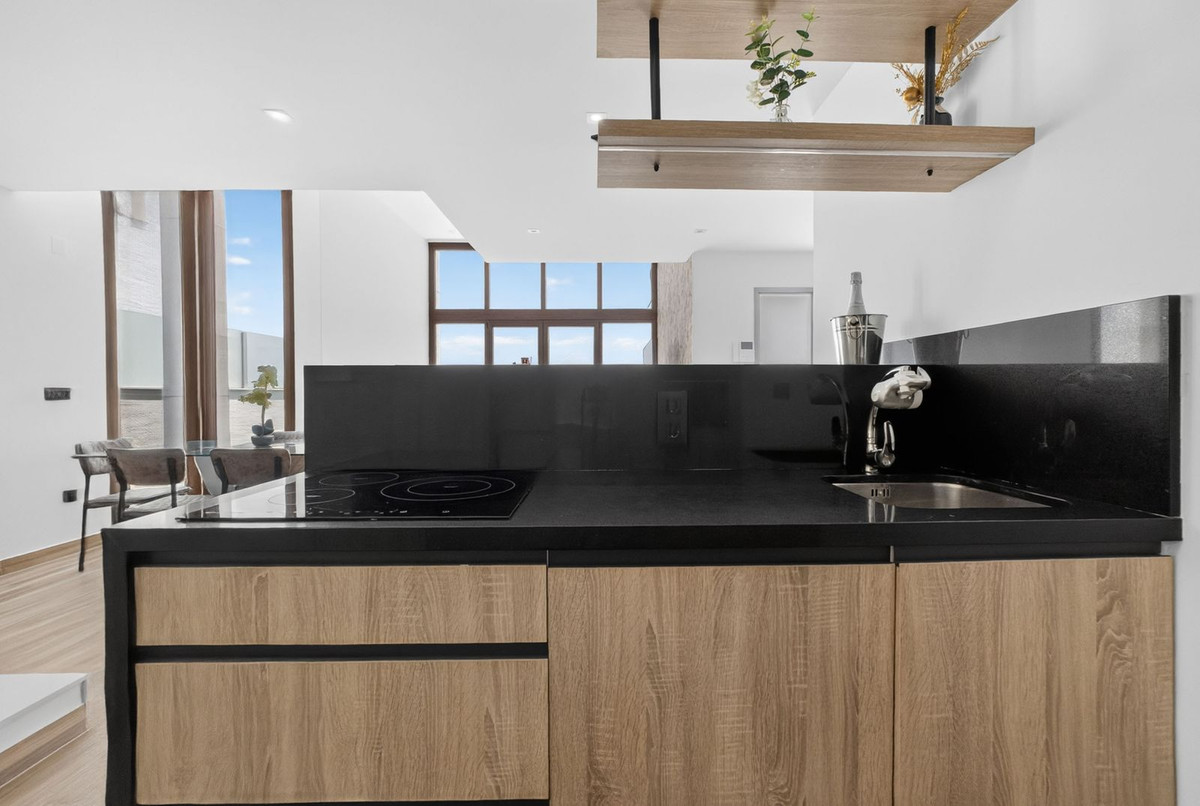 For sale - 4 Bedroom 3 Bathroom House - Detached Villa in Orihuela - Los Balcones  - Alicante