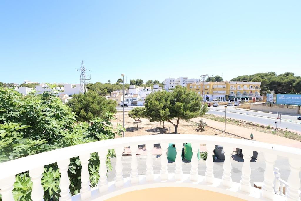 For sale - 3 Bedroom 1 Bathroom House - Detached Villa in Orihuela - Orihuela Costa  - Alicante