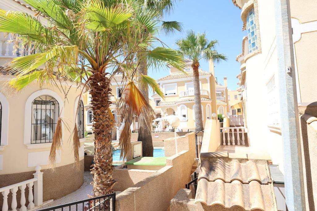 For sale - 3 Bedroom 1 Bathroom House - Detached Villa in Orihuela - Orihuela Costa  - Alicante