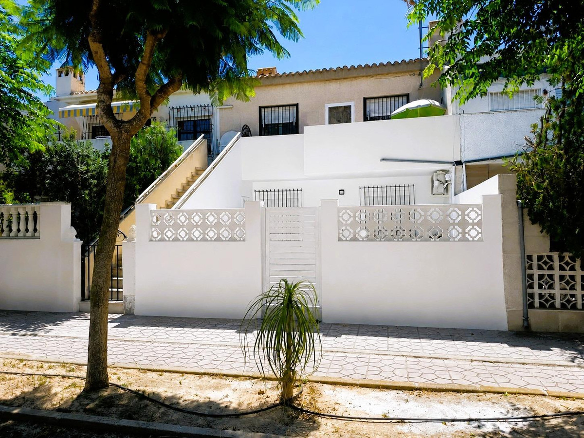 For sale - 2 Bedroom 1 Bathroom House - Bungalow in Orihuela - La Regia  - Alicante