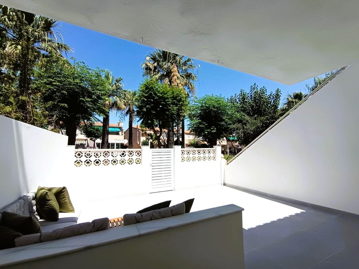 For sale - 2 Bedroom 1 Bathroom House - Bungalow in Orihuela - La Regia  - Alicante