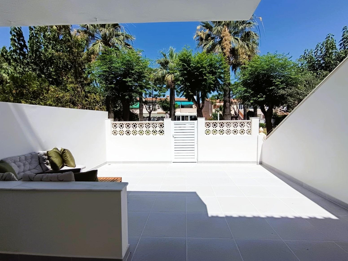 For sale - 2 Bedroom 1 Bathroom House - Bungalow in Orihuela - La Regia  - Alicante