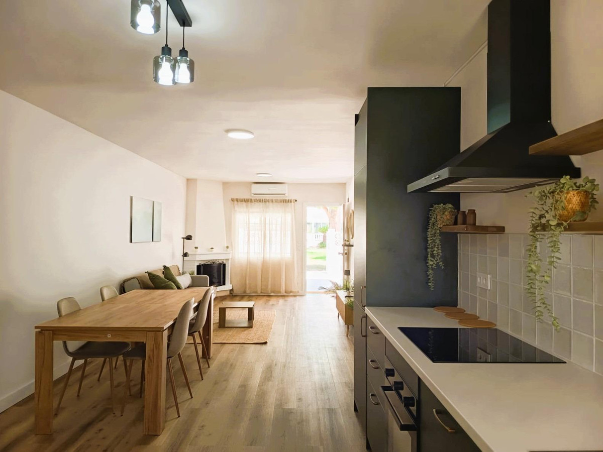 For sale - 2 Bedroom 1 Bathroom House - Bungalow in Orihuela - La Regia  - Alicante