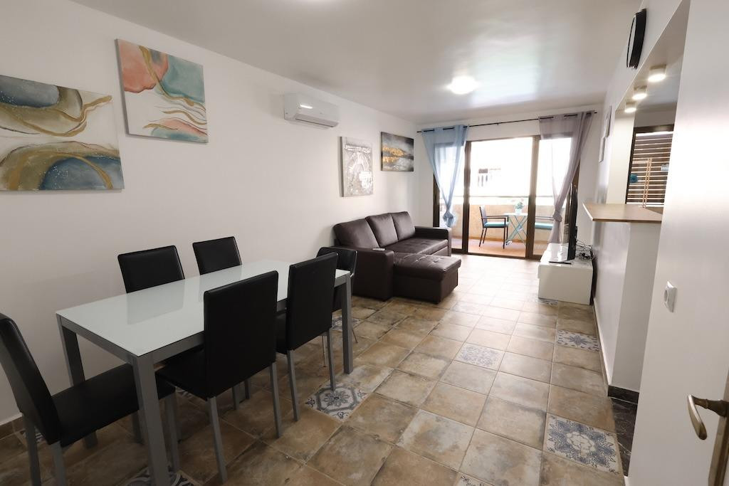 For sale - 3 Bedroom 2 Bathroom Apartment - Ground Floor Apartment in Torrevieja - Torrevieja Centro  - Alicante