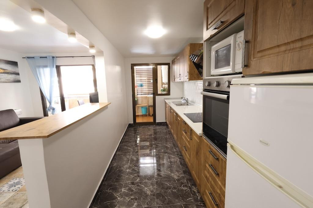 For sale - 3 Bedroom 2 Bathroom Apartment - Ground Floor Apartment in Torrevieja - Torrevieja Centro  - Alicante