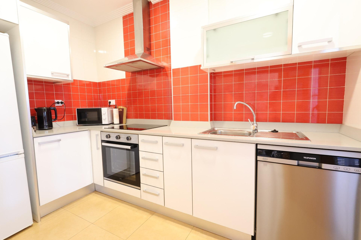 For sale - 2 Bedroom 2 Bathroom Apartment - Middle Floor Apartment in Orihuela - Lomas de Cabo Roig  - Alicante