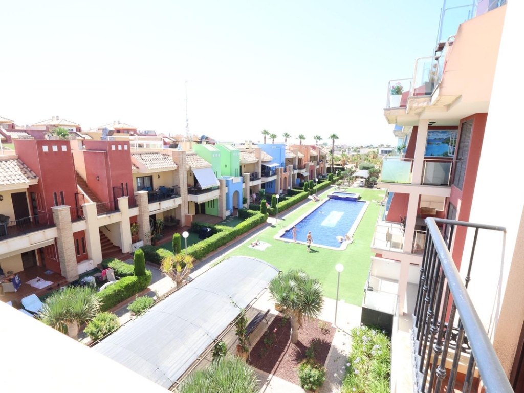 2 Bedroom 2 Bathroom Apartment - Middle Floor Apartment in Orihuela