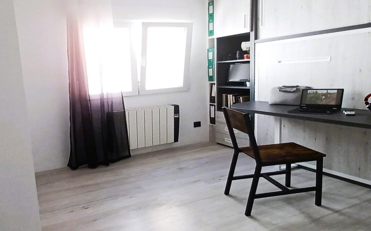 For sale - 3 Bedroom 1 Bathroom Apartment - Penthouse in Pilar de la Horadada - Pilar de la Horadada Centro  - Alicante