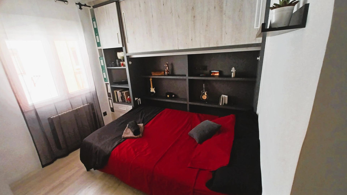 For sale - 3 Bedroom 1 Bathroom Apartment - Penthouse in Pilar de la Horadada - Pilar de la Horadada Centro  - Alicante