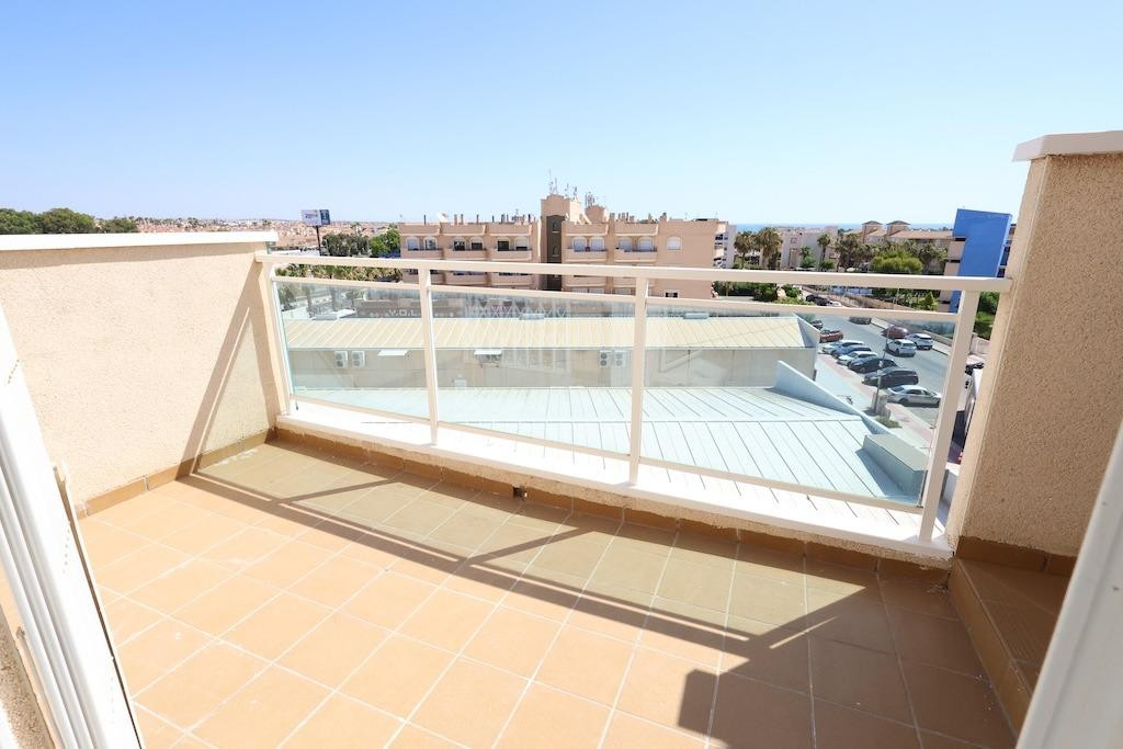 For sale - 2 Bedroom 1 Bathroom Penthouse in Cabo Roig - Cabo Roig  - Alicante