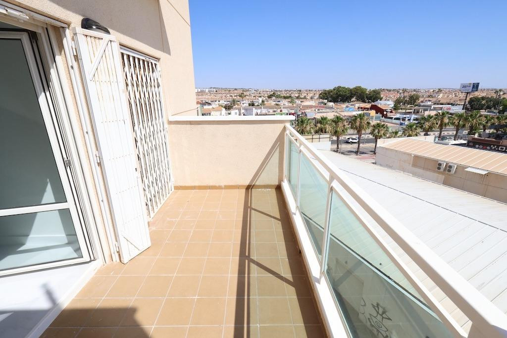 For sale - 2 Bedroom 1 Bathroom Penthouse in Cabo Roig - Cabo Roig  - Alicante