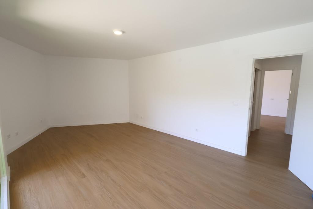 For sale - 3 Bedroom 2 Bathroom Apartment - Middle Floor Apartment in Orihuela - La Zenia  - Alicante