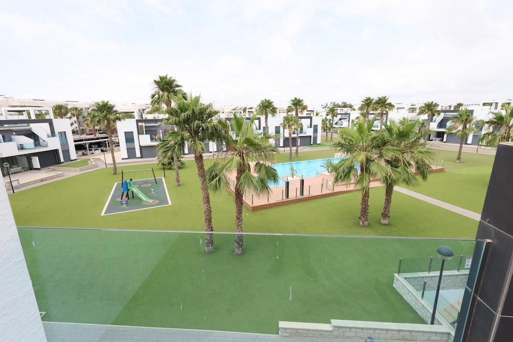For sale - 2 Bedroom 2 Bathroom House - Bungalow in Guardamar del Segura - Guardamar del Segura Centro  - Alicante