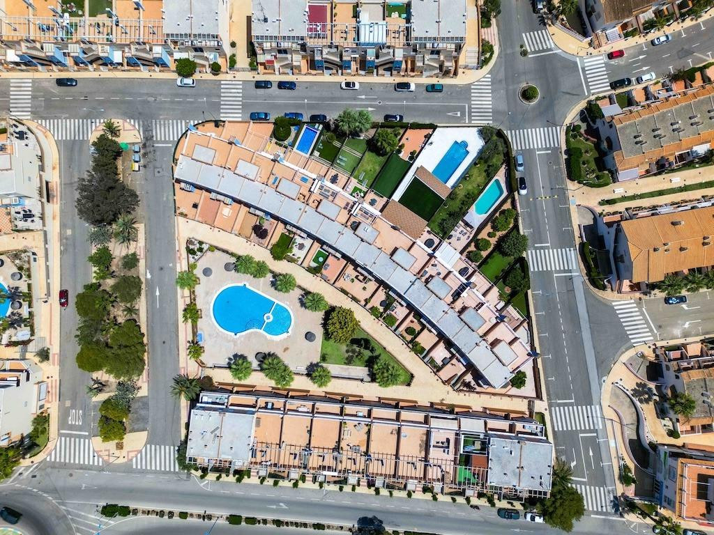 For sale - 3 Bedroom 2 Bathroom House - Townhouse in Orihuela - Campoamor  - Alicante
