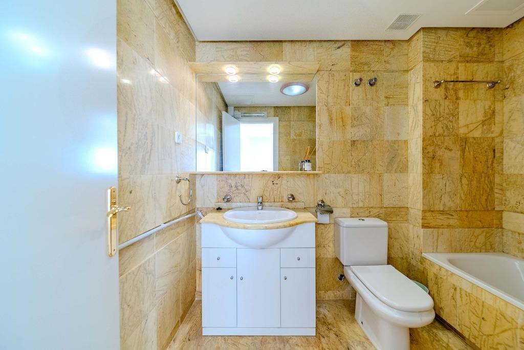 For sale - 3 Bedroom 2 Bathroom House - Townhouse in Orihuela - Campoamor  - Alicante